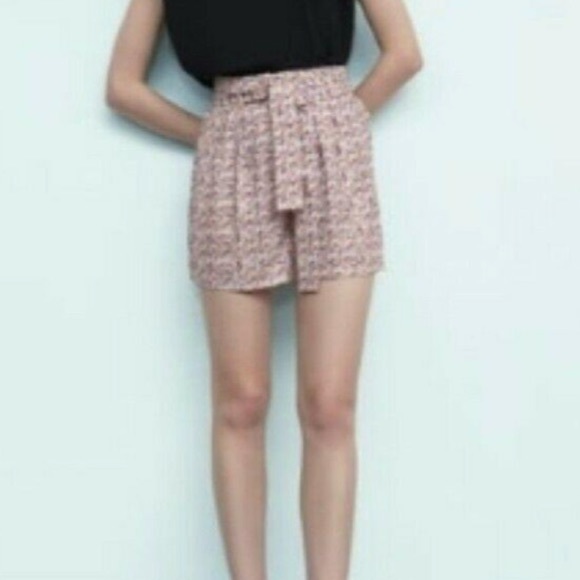 Zara women’s printed paperbag pockets shorts - Picture 9 of 9